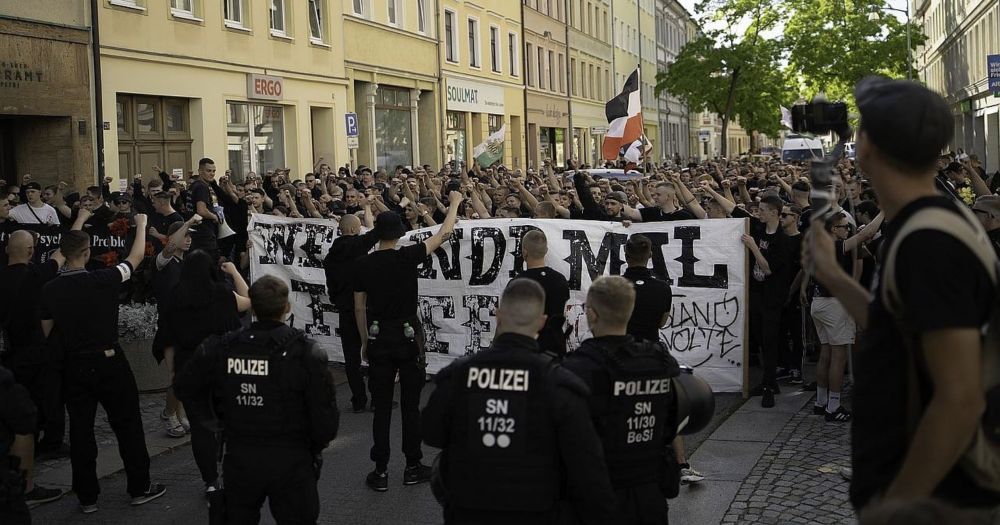 Verfolgt von Neonazis: Das war Deutschlands mutigster CSD