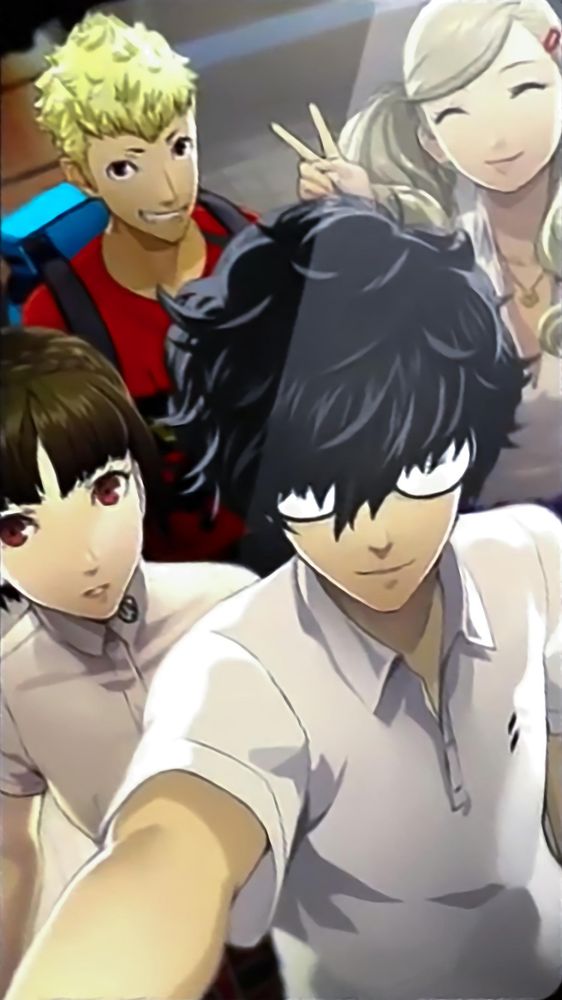 Persona 5 gang on their trip to Hawaii