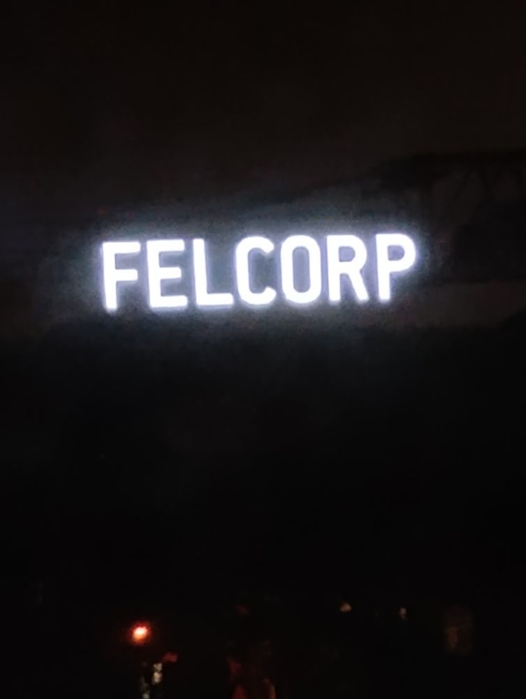 Closeup of previous image, focus on the FELCORP glow.