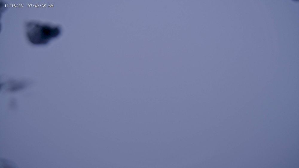 The current view of Mount Washburn SE at Yellowstone National Park.

2025-11-18 07:44AM