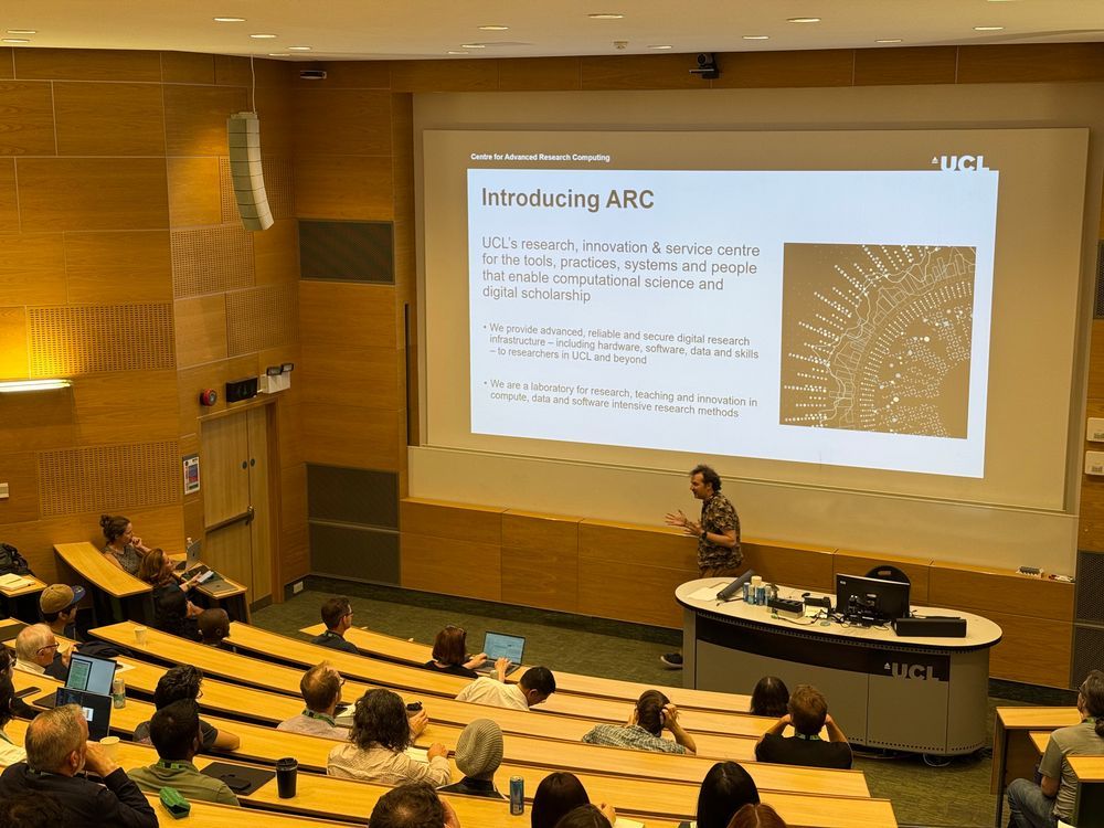 Prof. James Hetherington presenting in Festival of Digital Research, Innovation & Scholarship