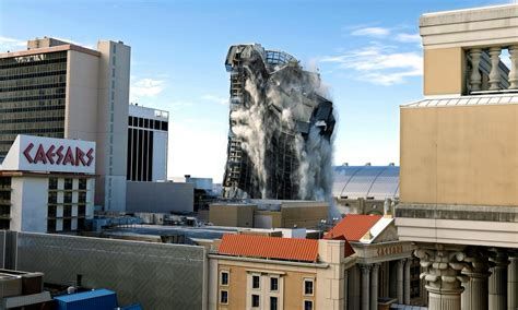trump hotel in Atlantic City demolition.
