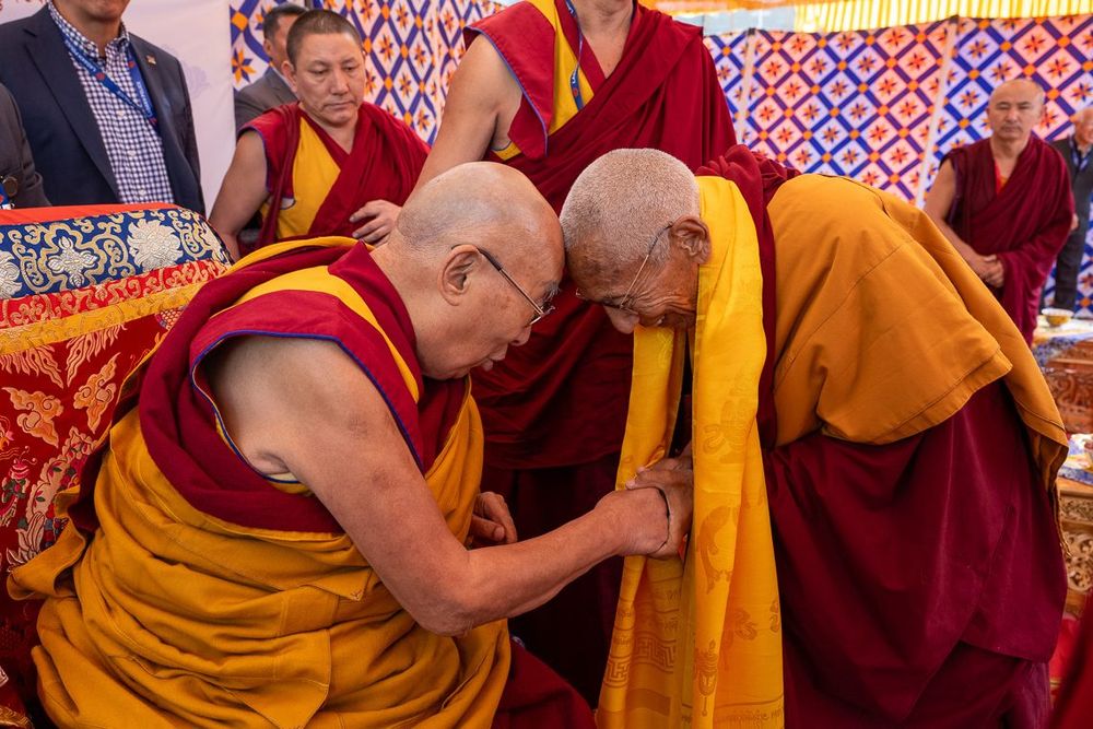 Let us meditate on the four thoughts that divert us from samsara. We are now at the third thought,  which is a reflection on karmic causality. Our future existence, with its well-being and suffering, corresponds exactly to the good and bad deeds that I am currently free to perform: it is therefore now that I should act by renouncing evil and doing only good. Dalai Lama