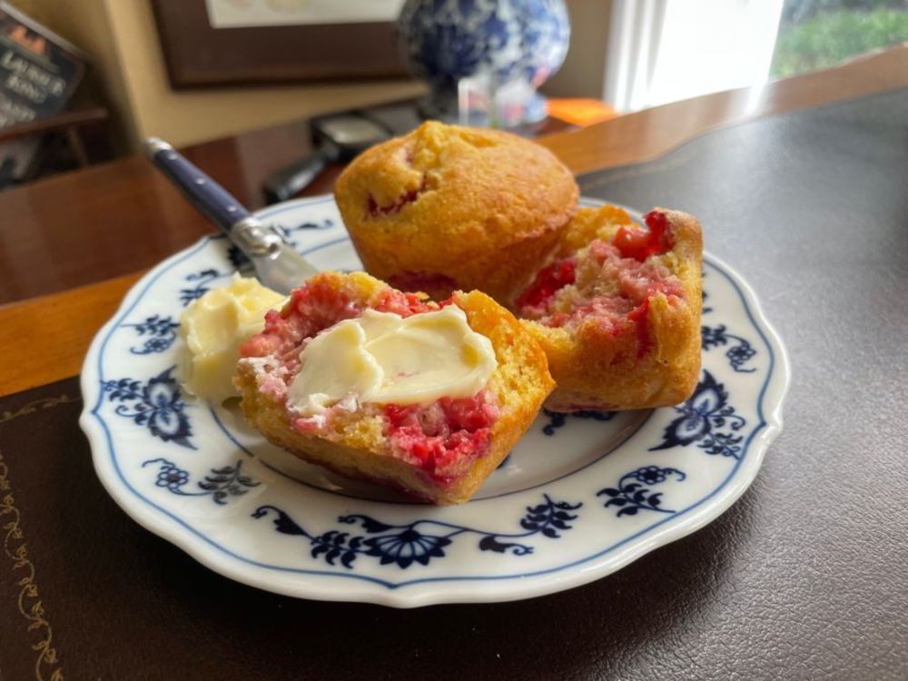 Print Recipe The neighbor sent her kids over with a bowl of raspberries yesterday, and after glutting myself with them fresh out of hand, I had a heaping cup of berries left. Hmmm. What to do?&nbsp…