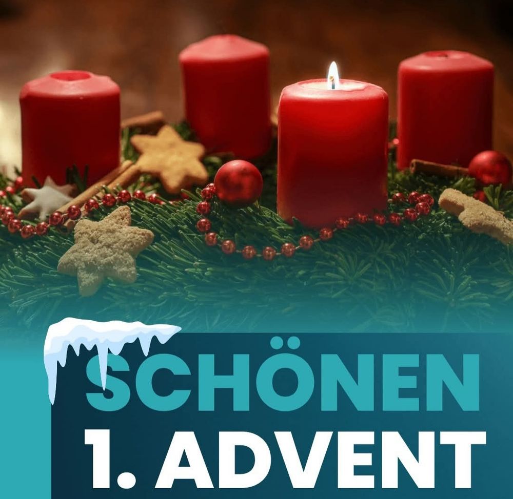 Die erste Kerze auf dem Adventskranz brennt. 