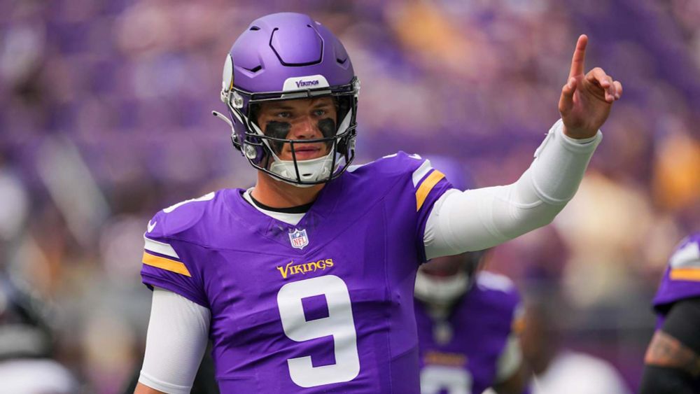 McCarthy played one series to kick off Saturday's game. Here's how that went.