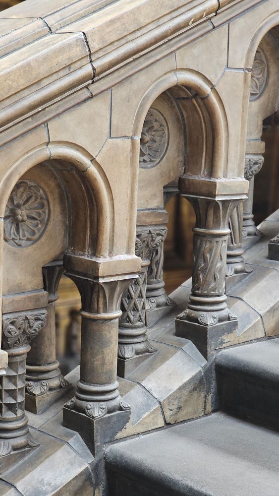 Ornately carved balustrades.