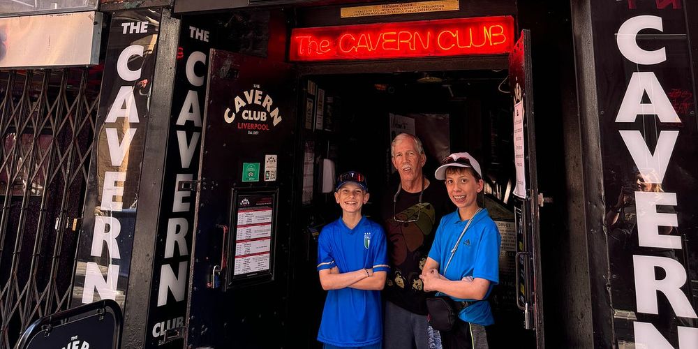 🚌 Magical Mystery Tour, Cavern Club Vibes & Too Much Meat