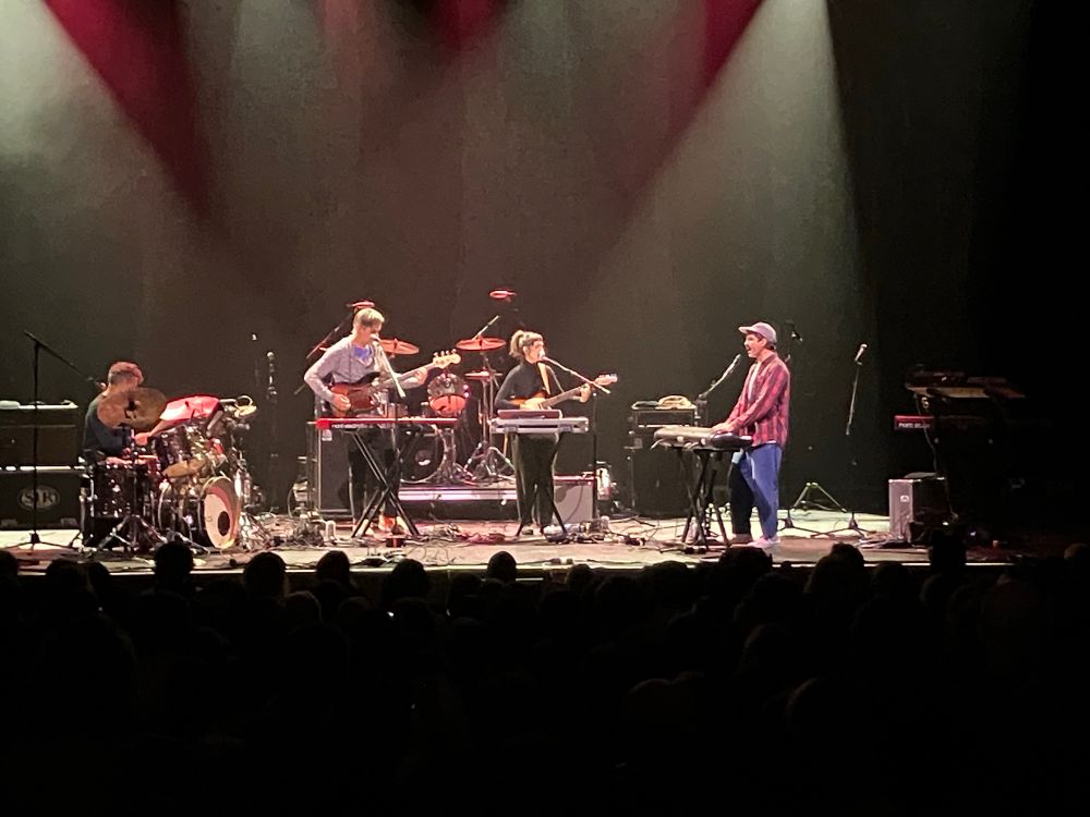 picture of the band Why? onstage