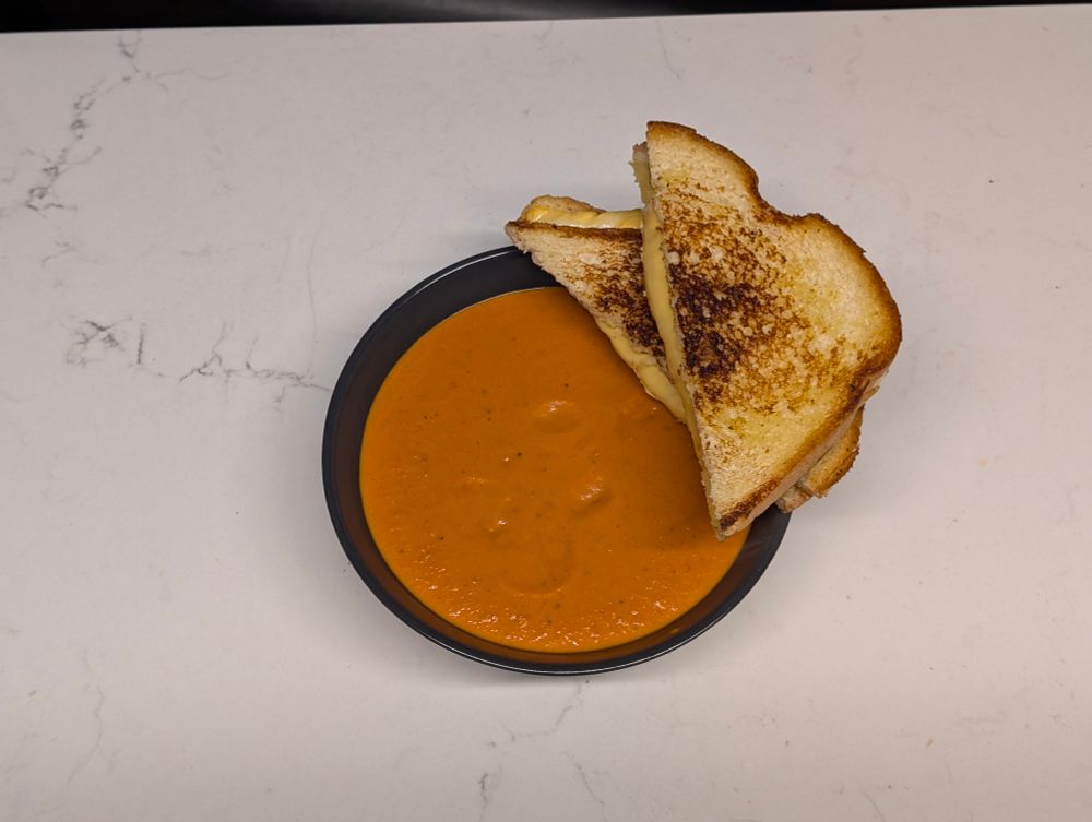 shitty grilled cheese with shitty tomato soup