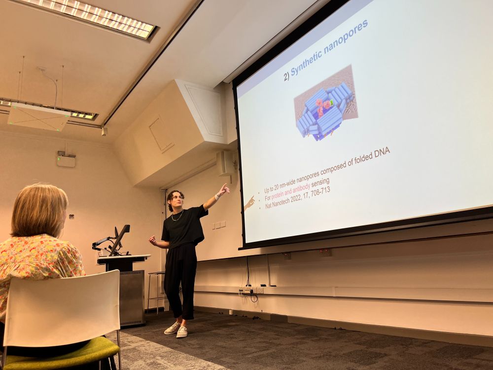 Jonah Ciccone (UCL Chemistry) presenting on nanopore and membrane technology