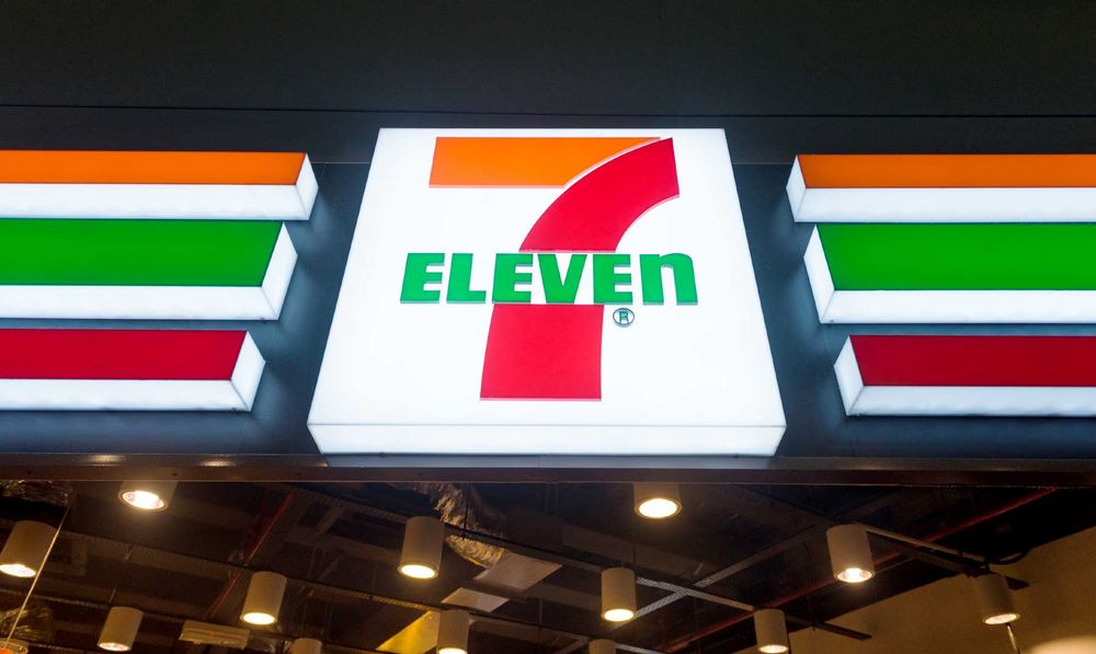 7-eleven sign