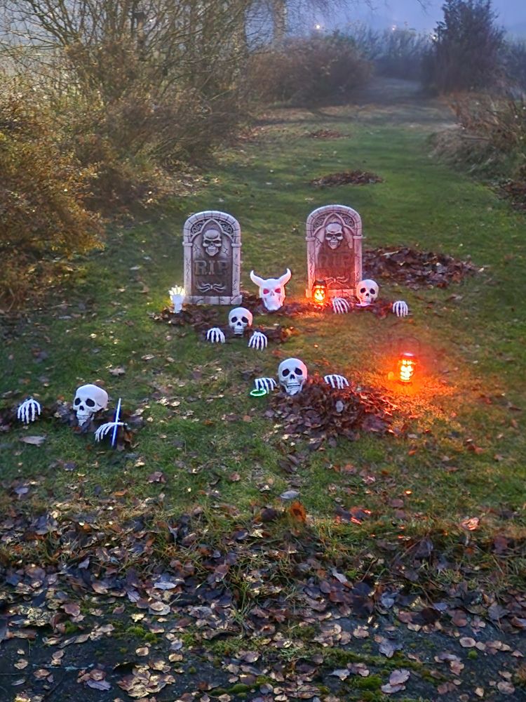 Gravstøtter og hodeskaller