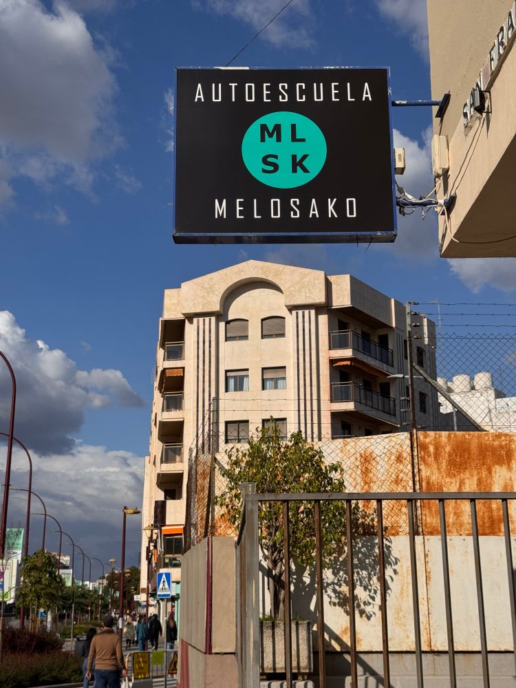 Pra quem se borra de medo de dirigir, autoescola Melosako