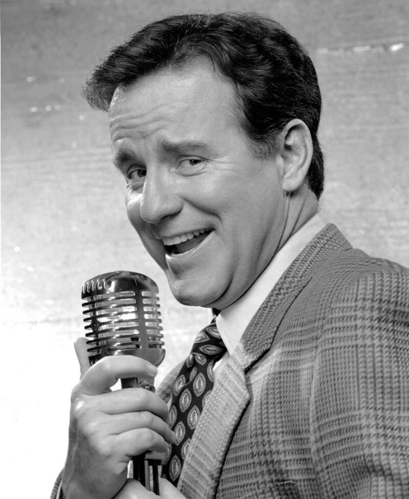 B&W photo of Phil Hartman in his prime 