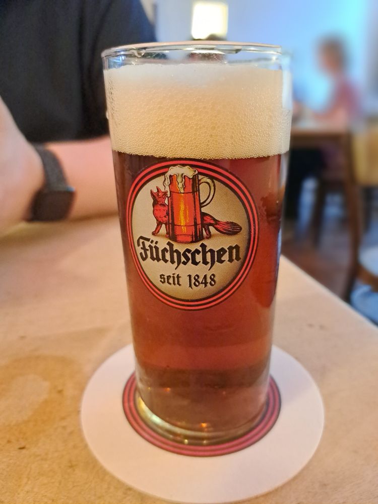Ein Glas Altbier.