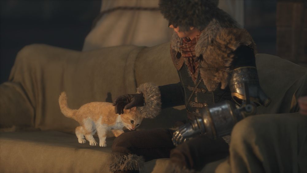 Une image du DLC de Lies of P. P caresse un potichat roux et blanc sur un canapé.