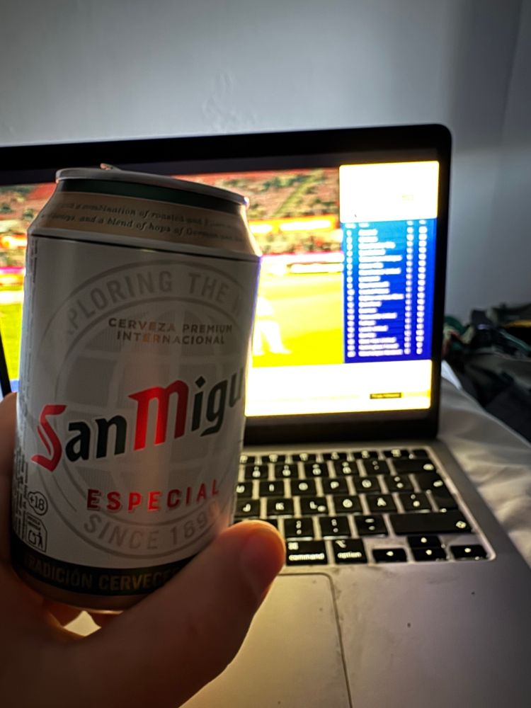 Eine Bierdose San Miguel