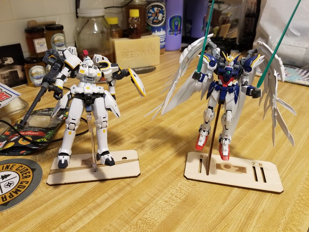 tallgeese and wing zero enjoying the new stands