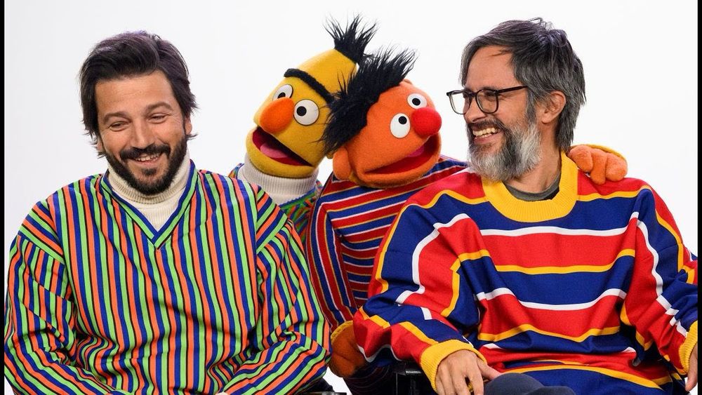 Diego Luna and Gael Garcia Bernal dressed like Bert and Ernie WITH Bert and Ernie.