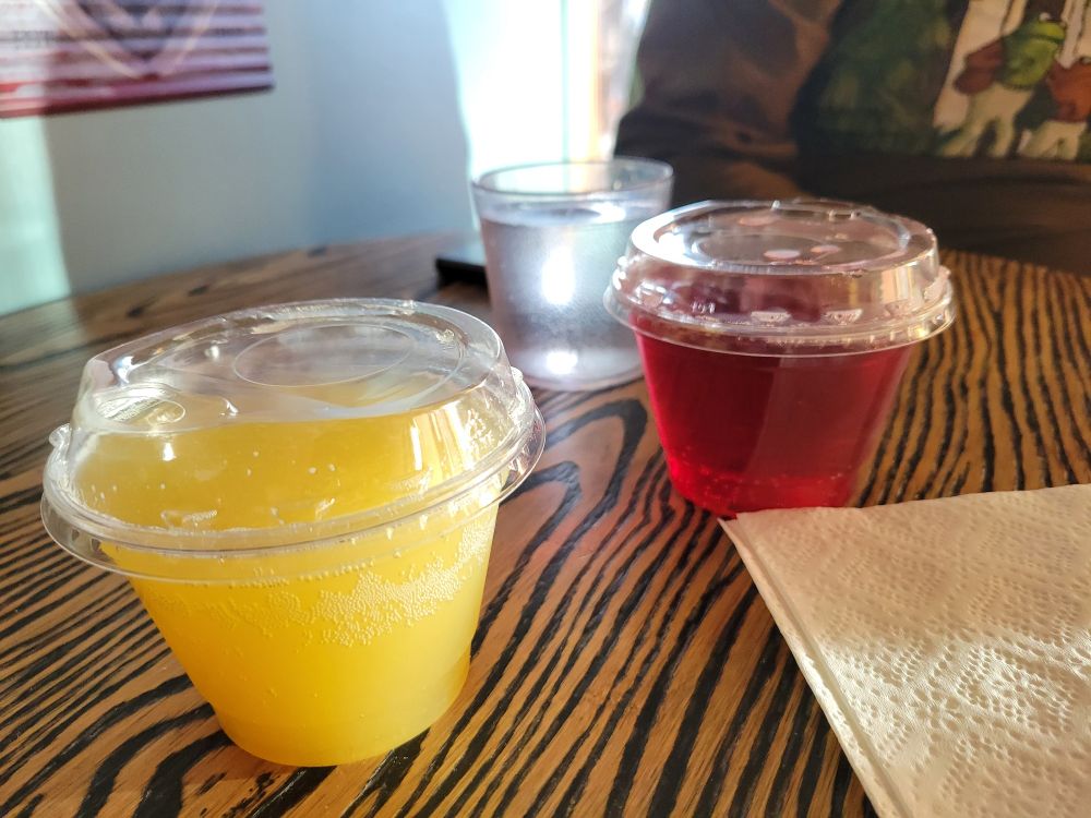 Pineapple and cranberry juice mimosas 