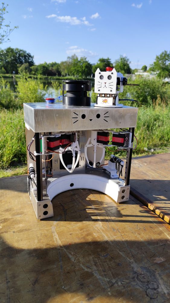 A robot on which I worked for in the Eurobot robotics contest