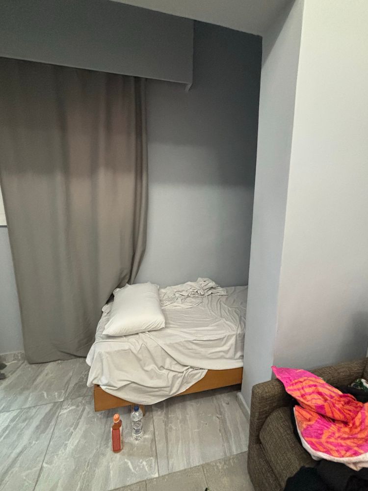 The pillow was down the other end but I refuse to sleep that way. 