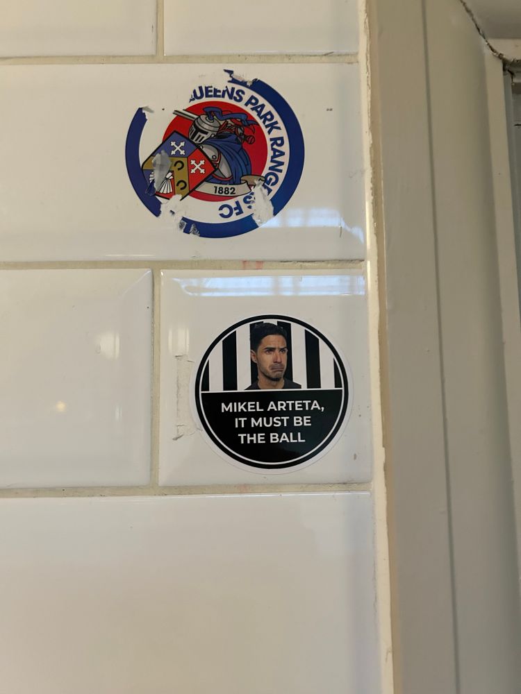 Picture showing Mikel Arteta with the caption ‘it must be the ball’