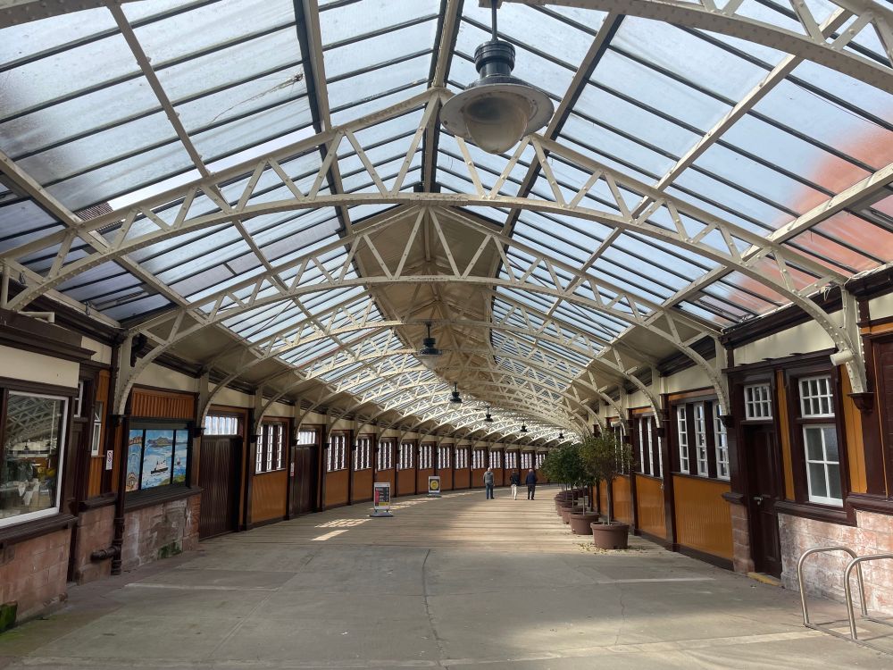 Wemyss Bay Station, the curving covered walkway to the ferry terminal. 