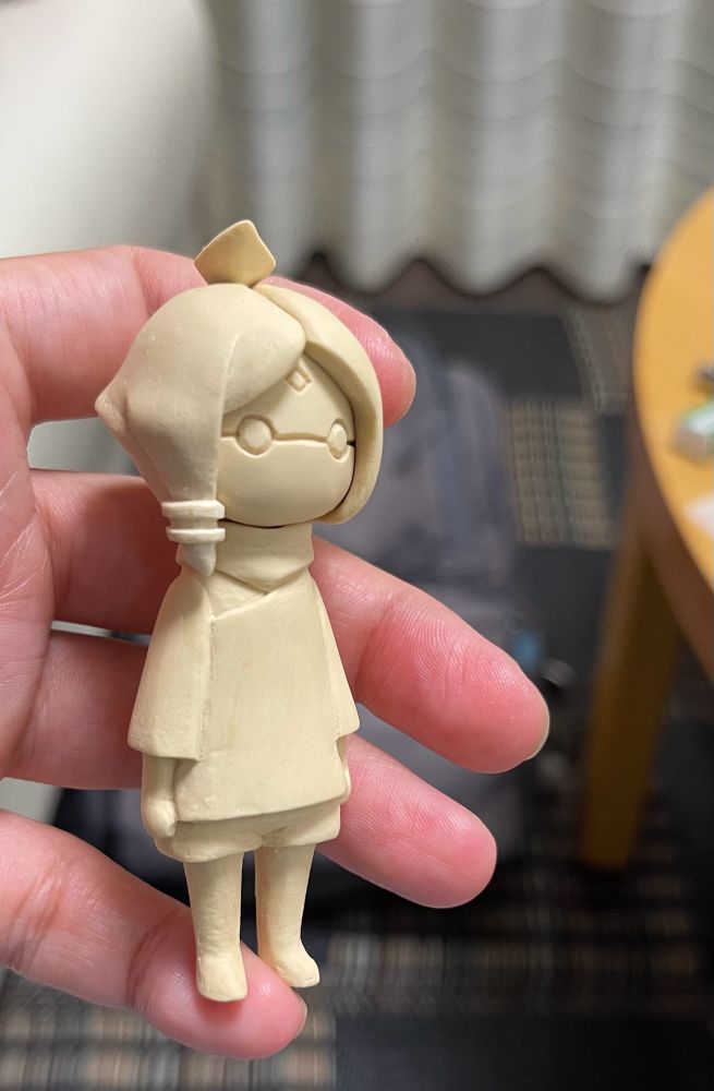 SkyFest2024のファンアート掲示板に向けて作り始めた星の子フィギュアです