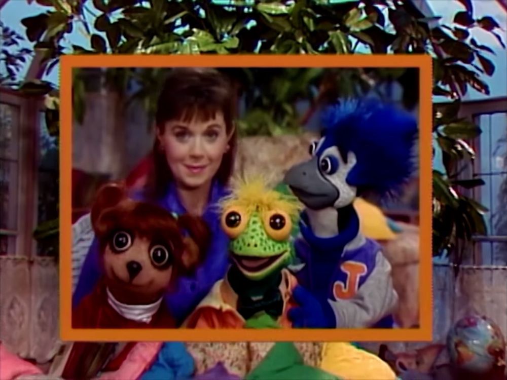 Under the Umbrella Tree show screen grab 