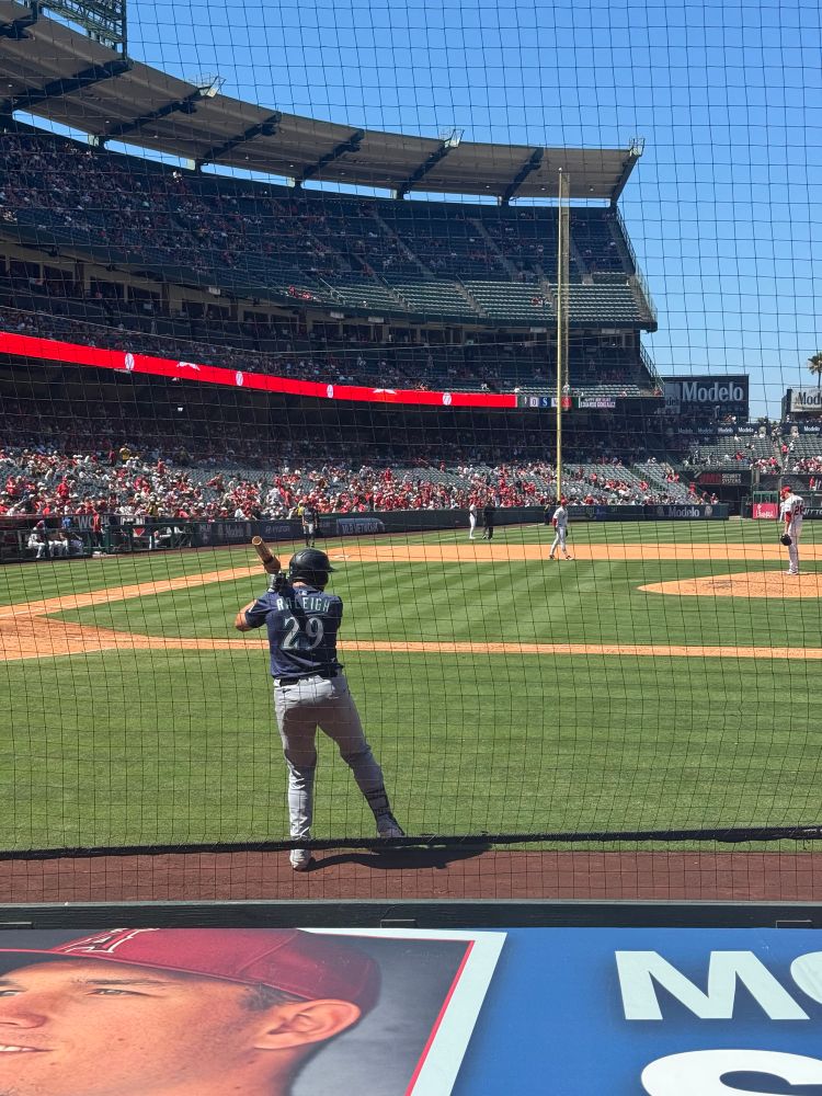 Big Dumper at bat 