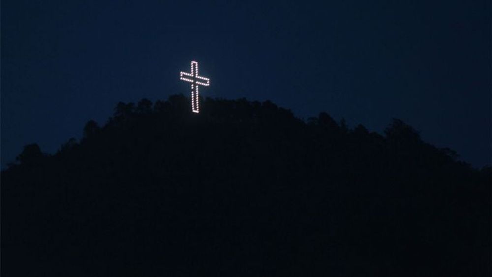 Arrancó la Navidad con encendido de cruces en el Waraira Repano y el Núcleo Fabricio Ojeda