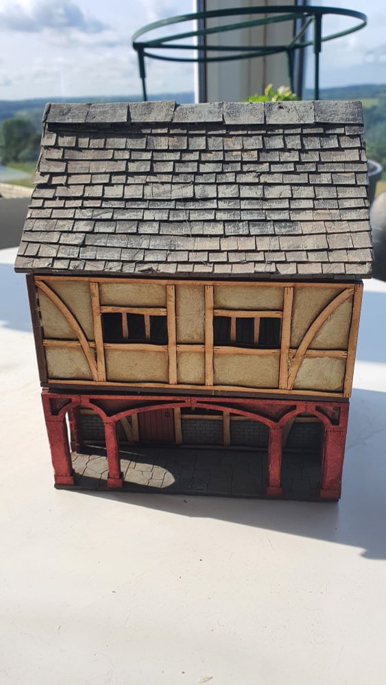 28mm model half timbered house.