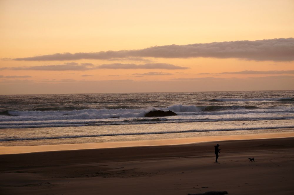 Photo of beach at sunset at Lincoln City, Oregon
