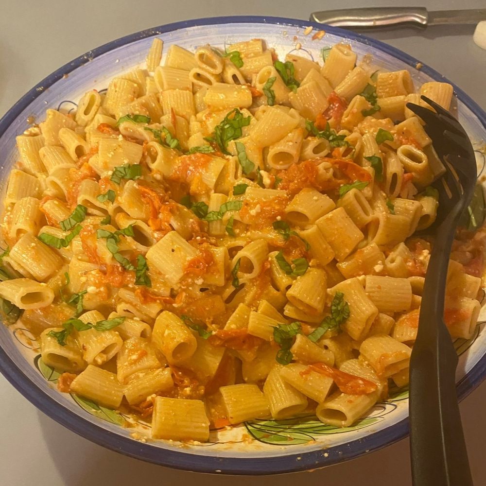 The finished product!! The pasta and vegetables in a bowl for my dnd group
