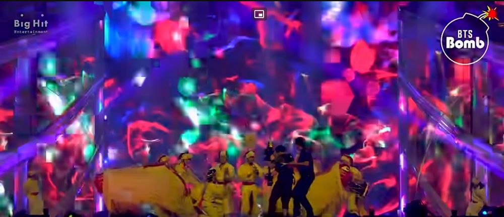 Screenshot from 3J MAMA 2018 IDOL intro with nongak