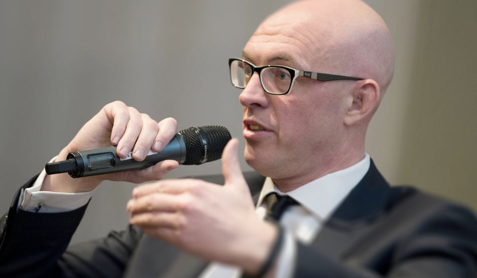 Ex Sun editor David Dinsmore has been given the task of truth-teller in chief over the machinery of government. It feels like magical thinking