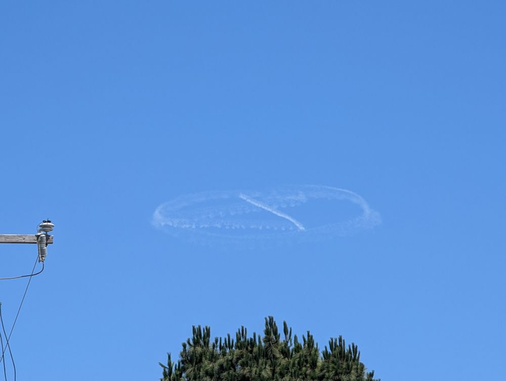 Fantastic 4 logo in skywriting 