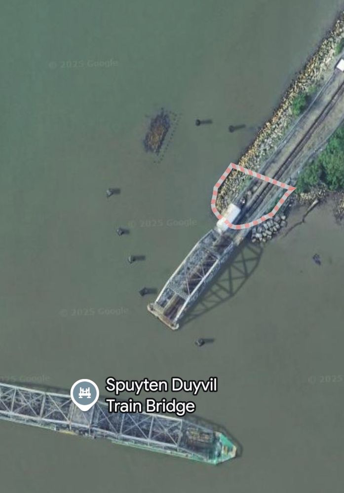 A teeny tiny bit of land that is also part of Manhattan somehow 