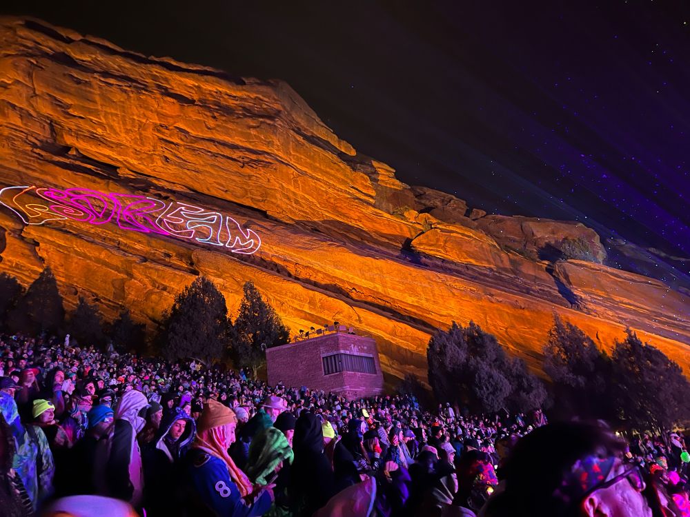 lasers shown at red rocks