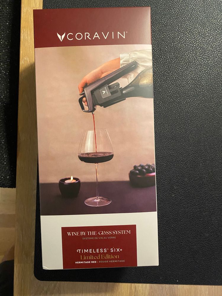 Coravin vinsystem for å ikke måtte ta ut korken av vinen
