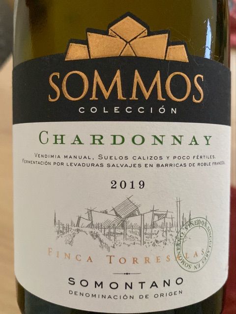 Wine label for Coleccion Chardonnay by Bodega Sommos. Spanish Chardonnay from Somontano, Spain. Chardonnay.