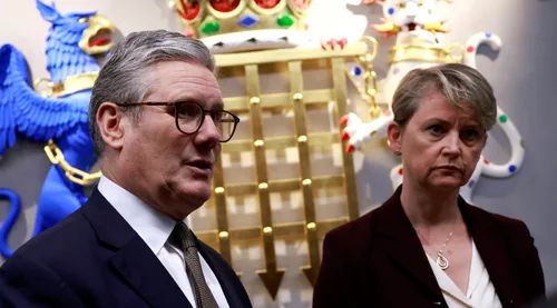 Photo of Keir Starmer and the Home Secretary Yvette Cooper. 