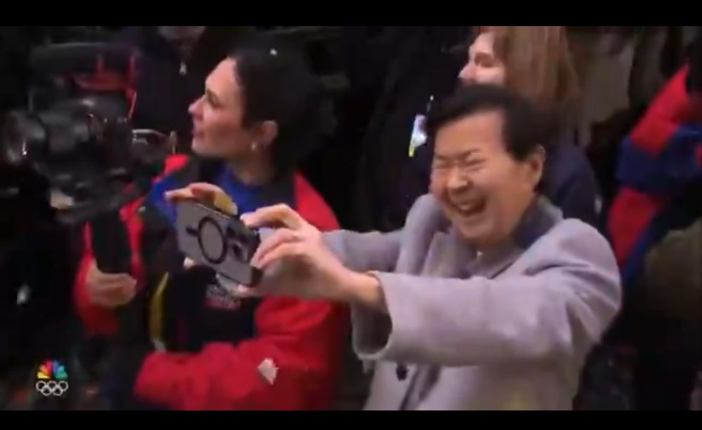 the iconic ken neon gas real life bobby in kpopdemonhunters!!