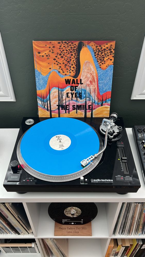 The Smile “Wall of Eyes”