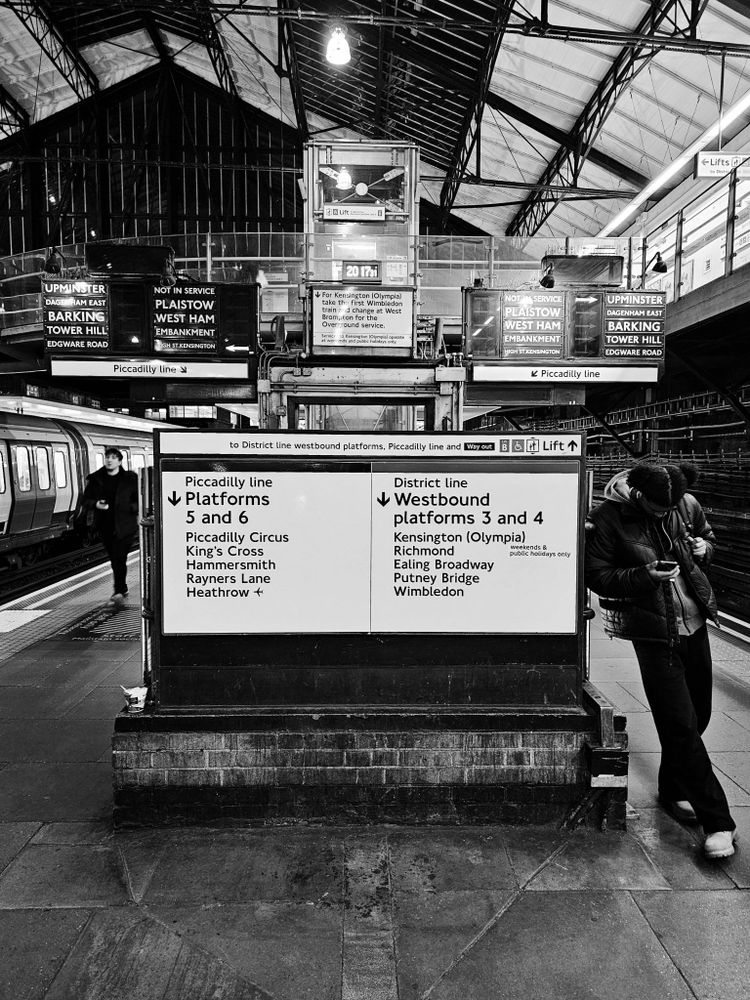 Image of Earls Court station