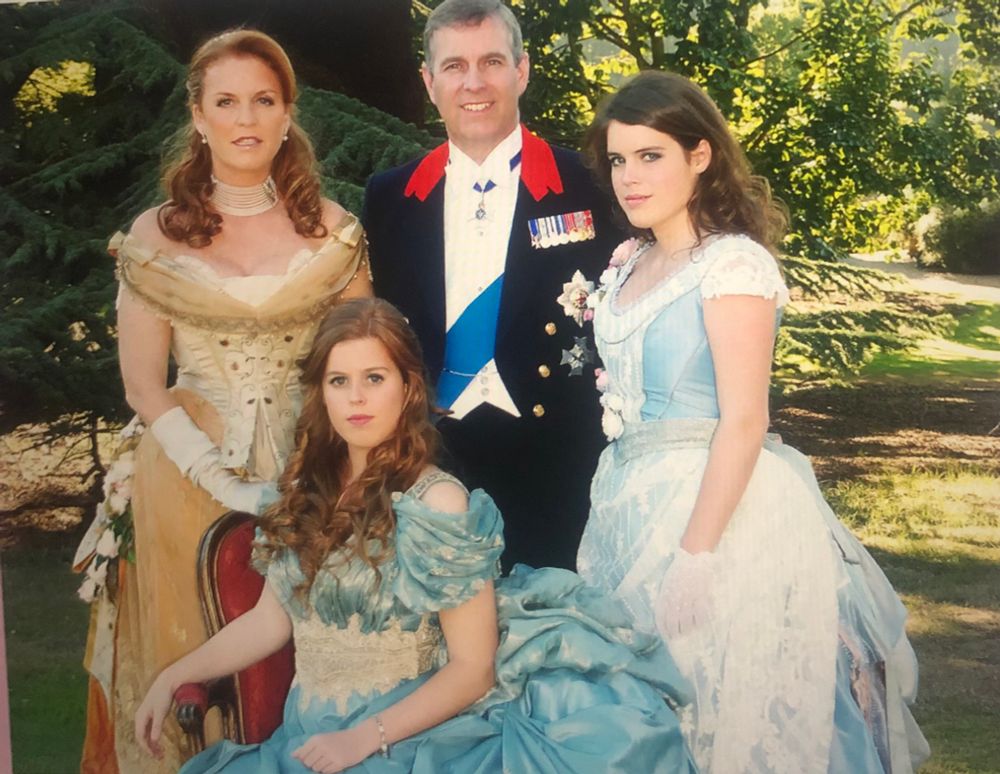 Andrew,Fergie & daughters dressed for an ‘1888 Masked Ball’ - Beatrice’s 18th b/day