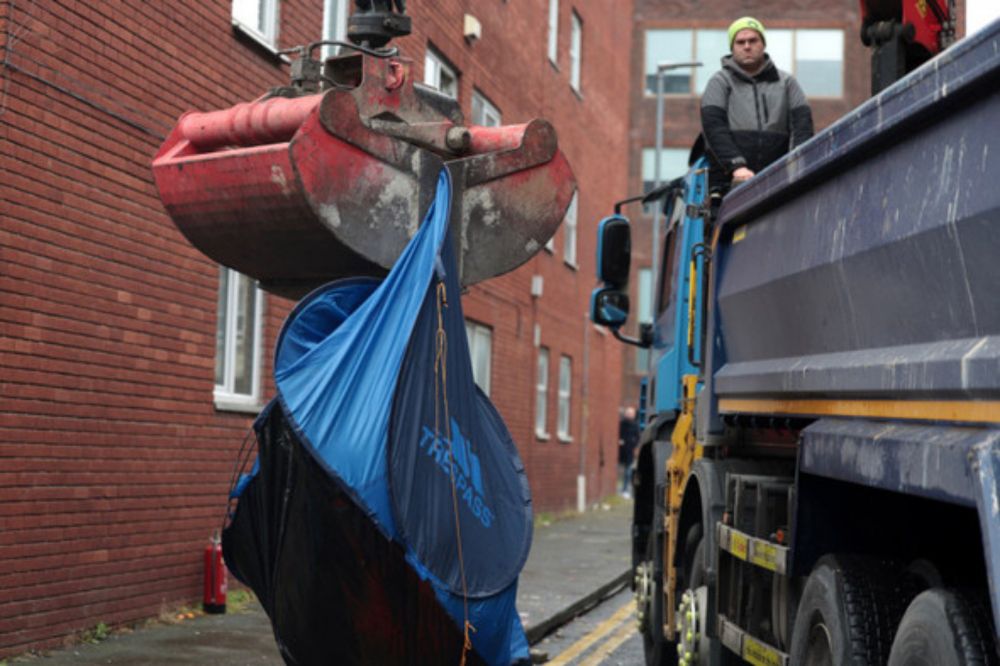 Government accused of 'playing games' as some asylum seekers bussed to Dublin Mountains return to city