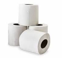 4 rouleaux de papier toilette en pyramide